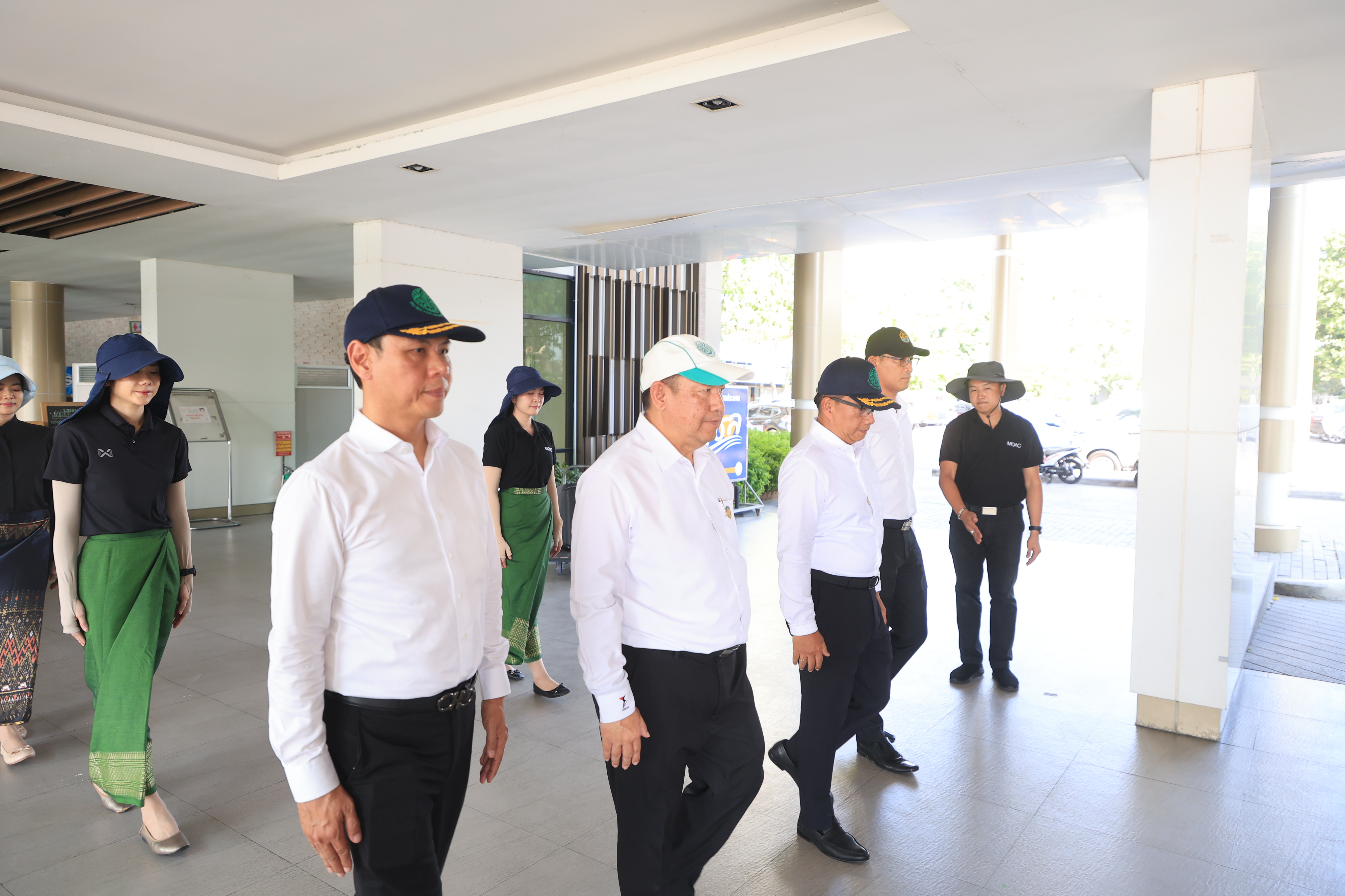 title - ส.ป.ก. ร่วมฝึกซ้อมริ้วขบวนอิสริยยศ ในพระราชพิธีพืชมงคลจรดพระนังคัลแรกนาขวัญ ประจำปี 2569 (ซ้อมกรณีพิเศษ ครั้งที่ 1)